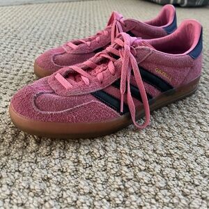 adidas
Gazelle Indoor suede sneakers 8.5 Women’s